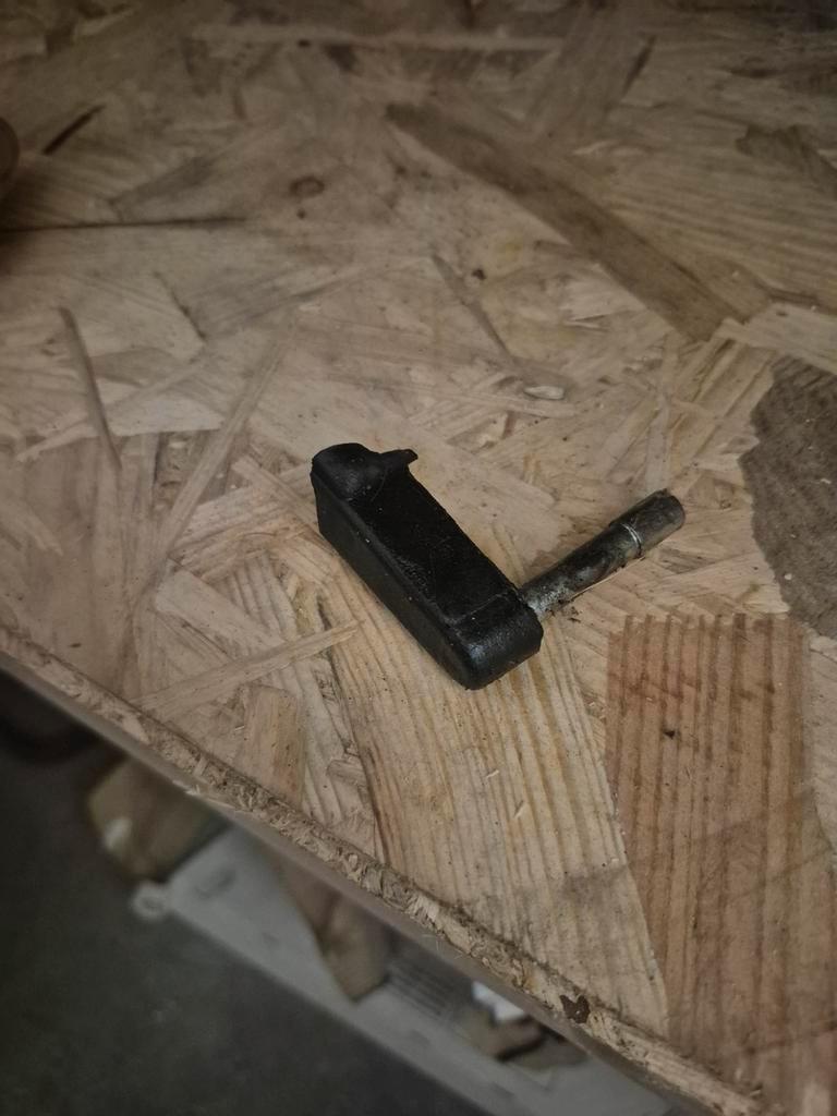 Typhoon zadel/buddybak Gratis