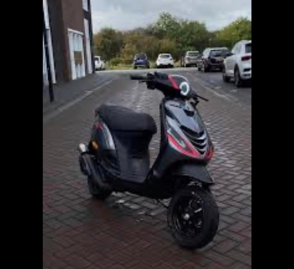 GEZOCHT!! Loop of sloop/ opknap scooter