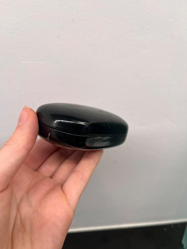 2 zwarte kabeldoosjes, gratis