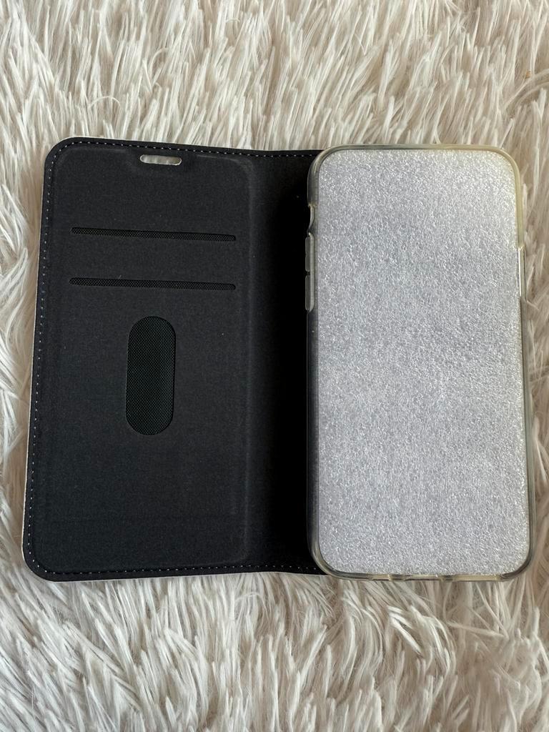 Iphone 11 pro hoesje helemaal nieuw, nooit gebruikt