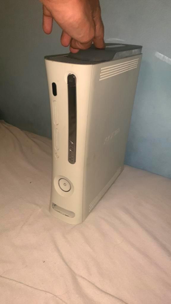 GEZOCHT KAPOT/OUDE elektrische apparaten