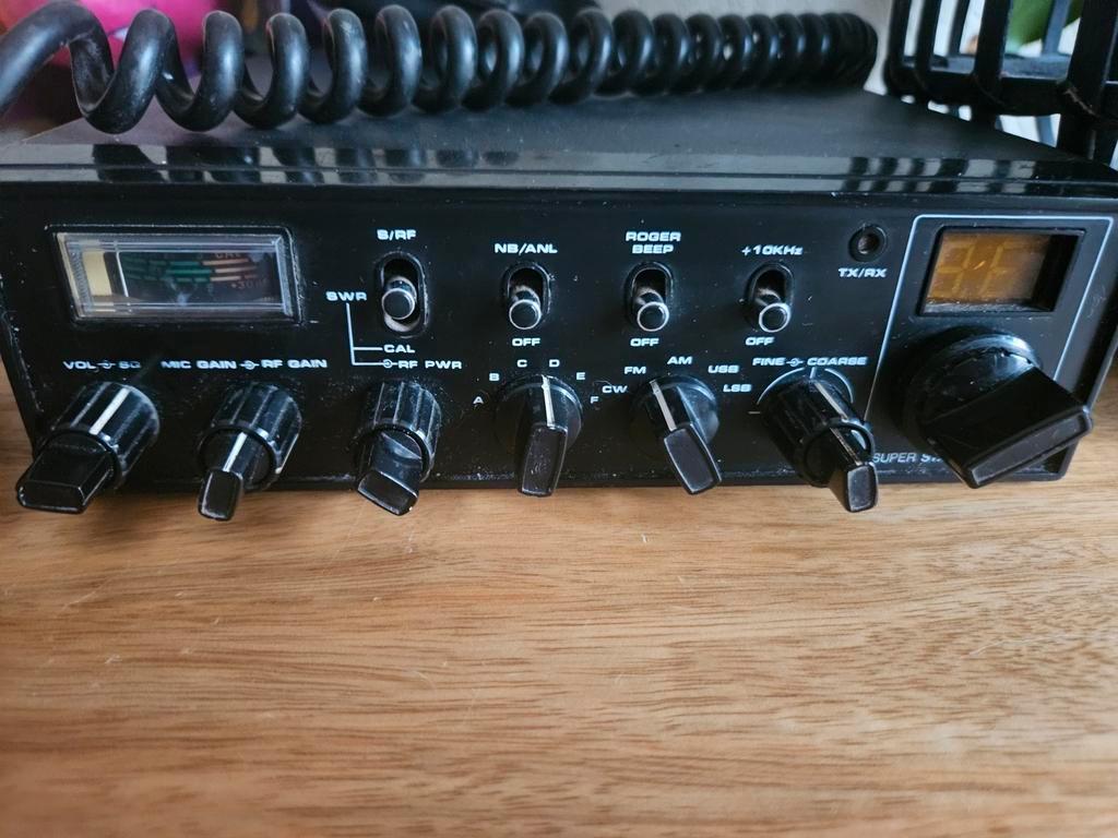 Gezocht oudere 27 mc apparatuur