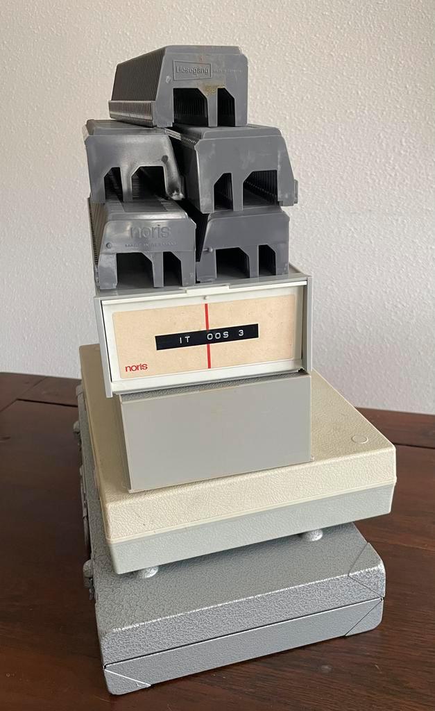 Dia opbergdozen en dia sledes