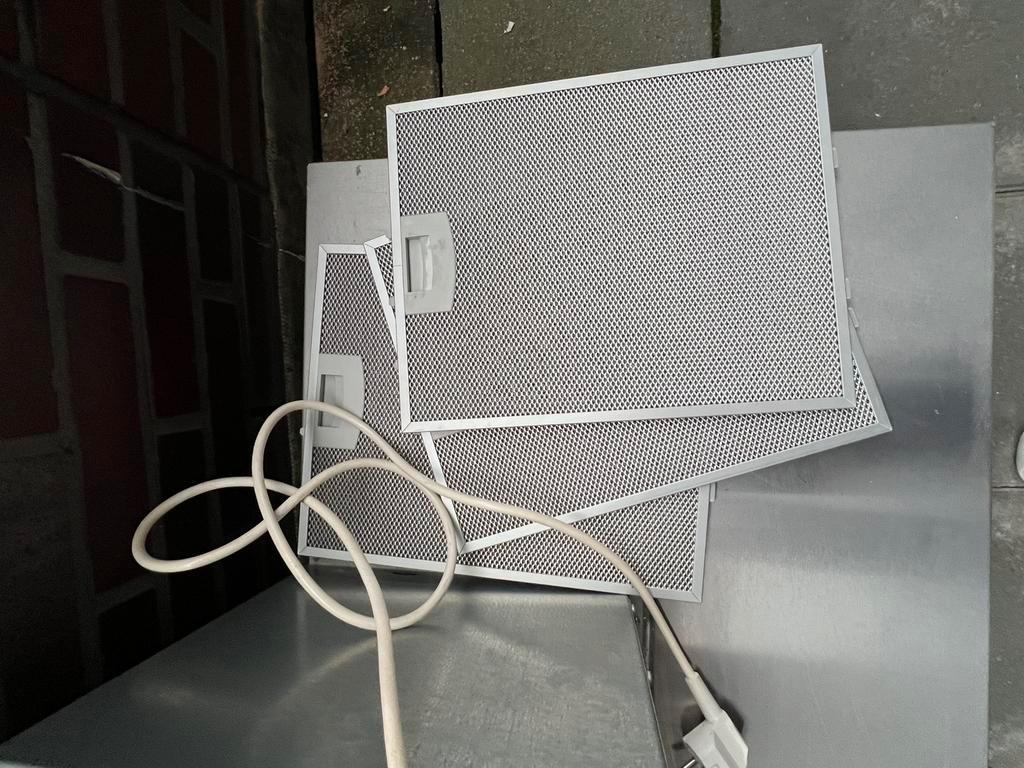 Gratis: schouw-afzuigkap Siemend rvs (90*50 cm)