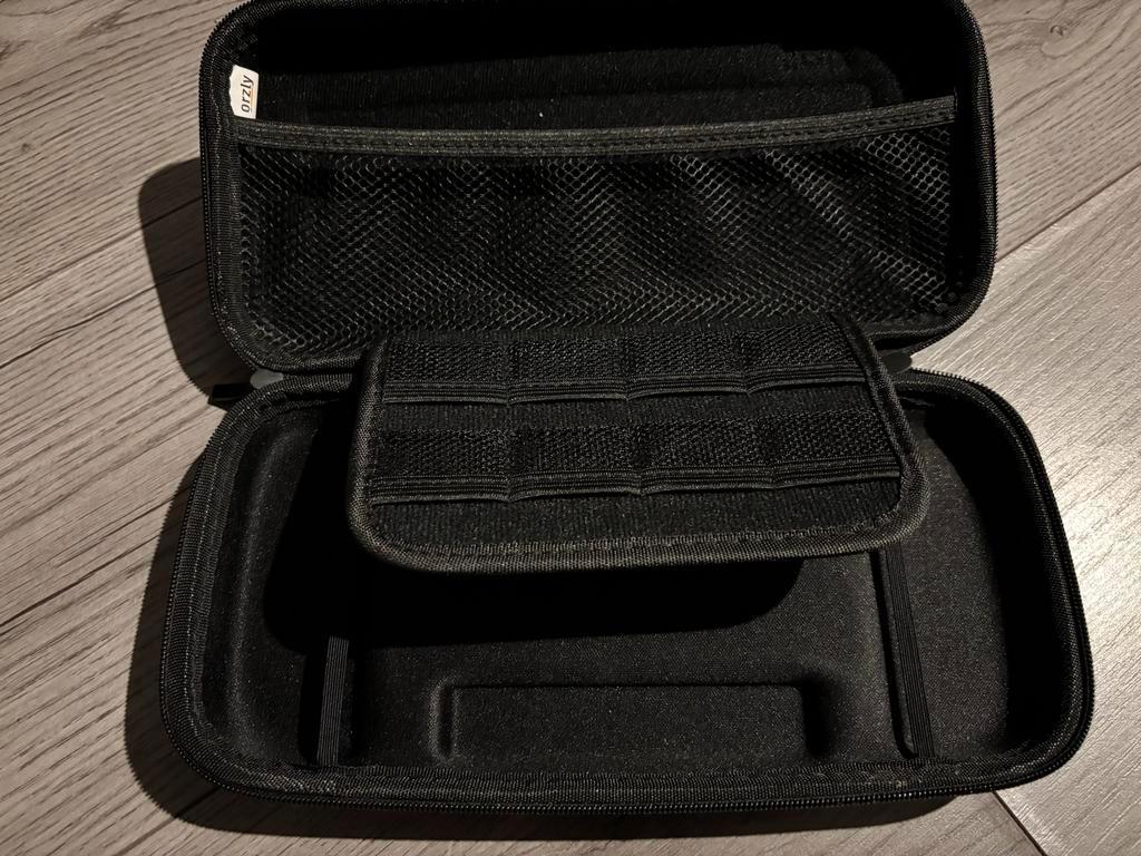Nintendo Switch Case - Orzly