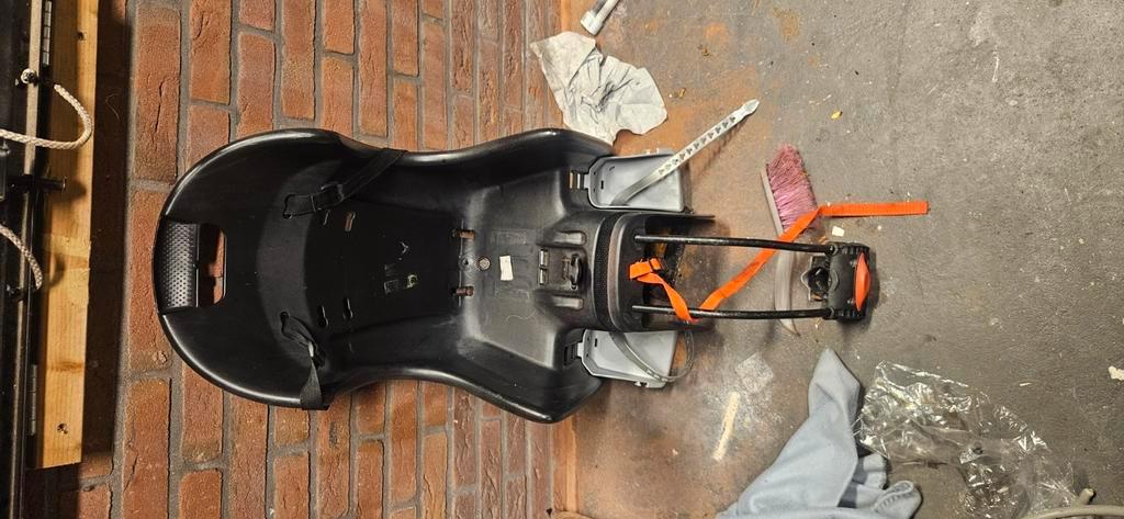 Fietsstoeltje  Achterop