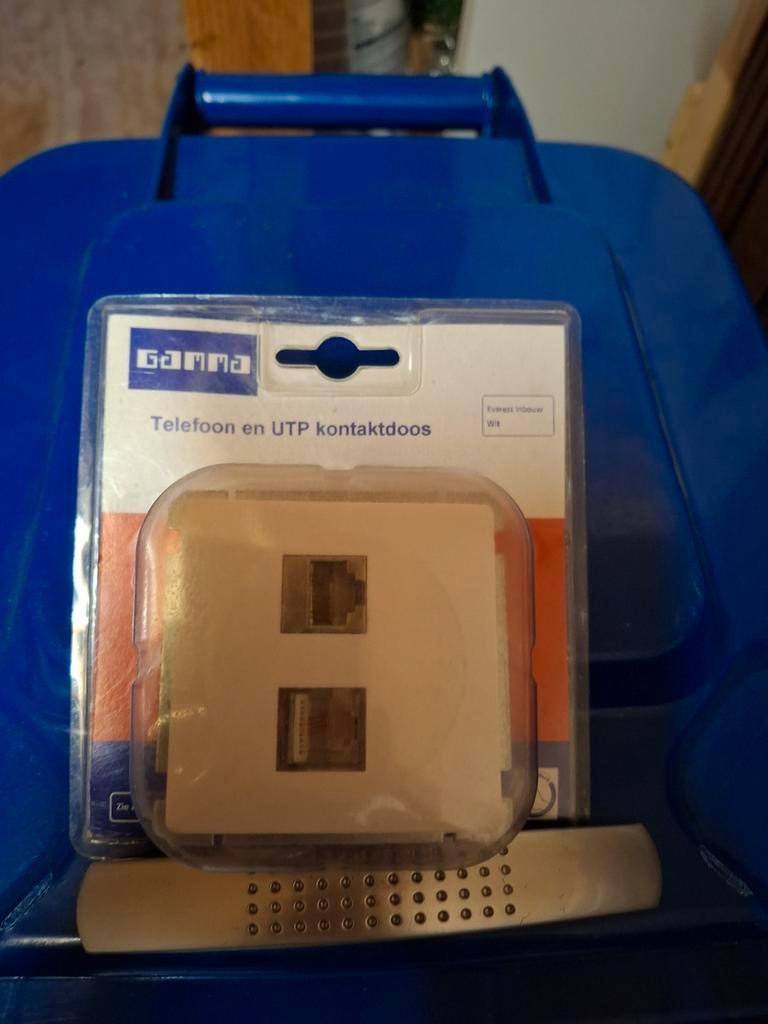 Tekefoon / internet aabsluiting