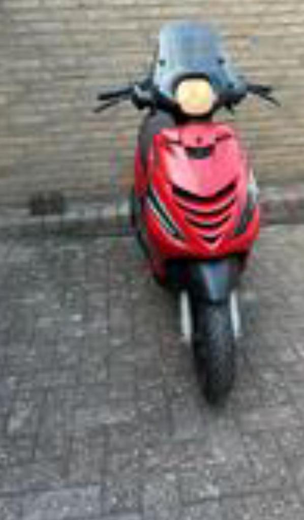 Gezocht kapotte scooters