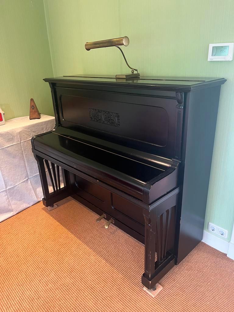 Thurmer Piano met Ivoor Toetsen - Gratis!