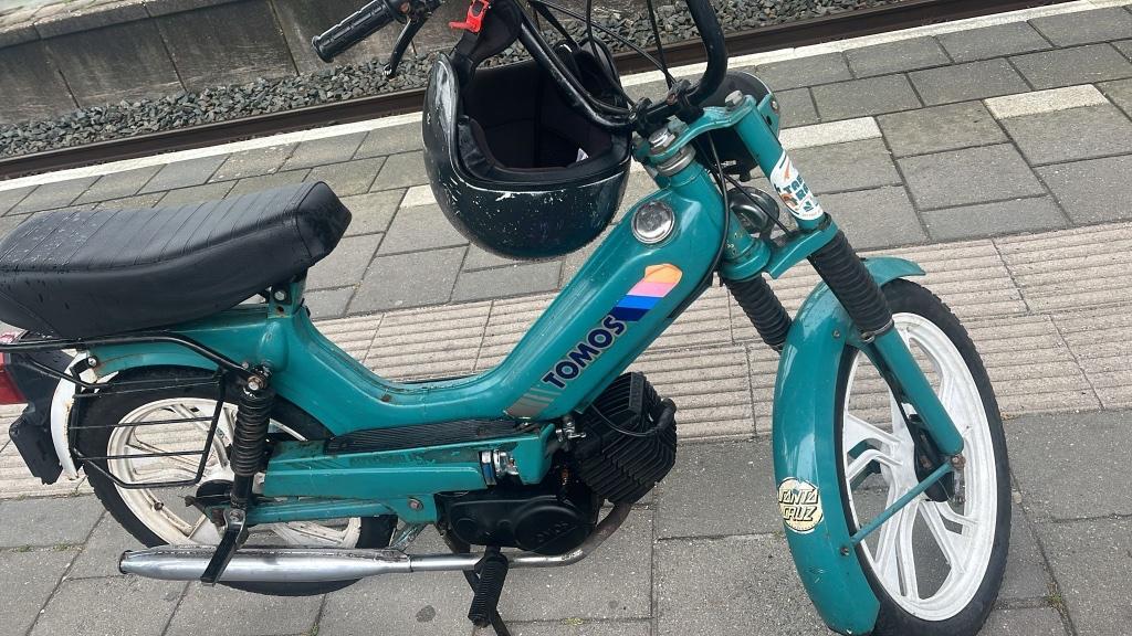 Opzoek naar Tomos monteur