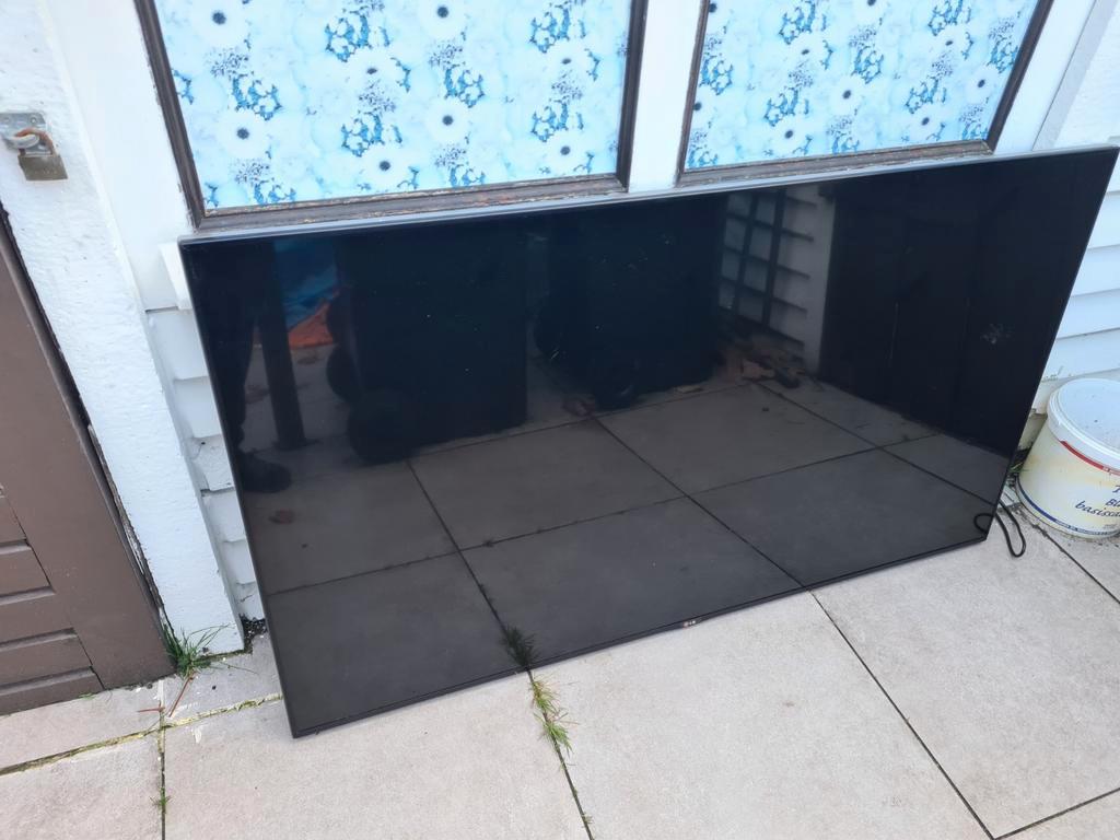 Kapot 65 inch LG UHD TV - Onderdelen/Reparatie