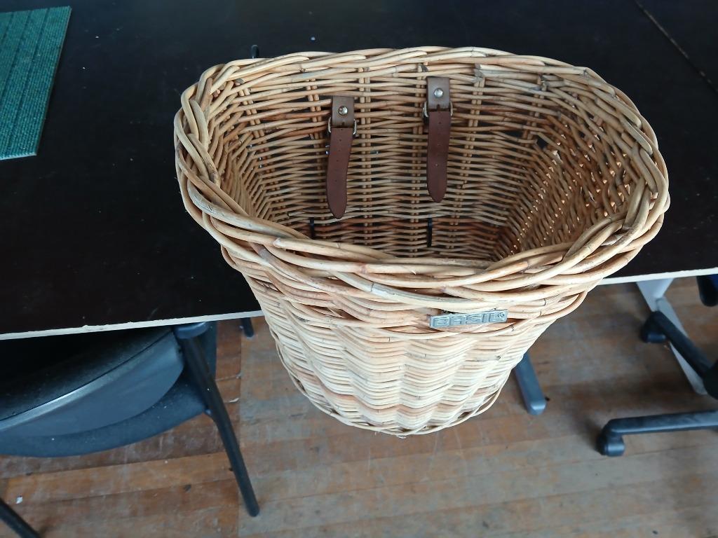 Rieten fiets mand voor aan het stuur Gratis