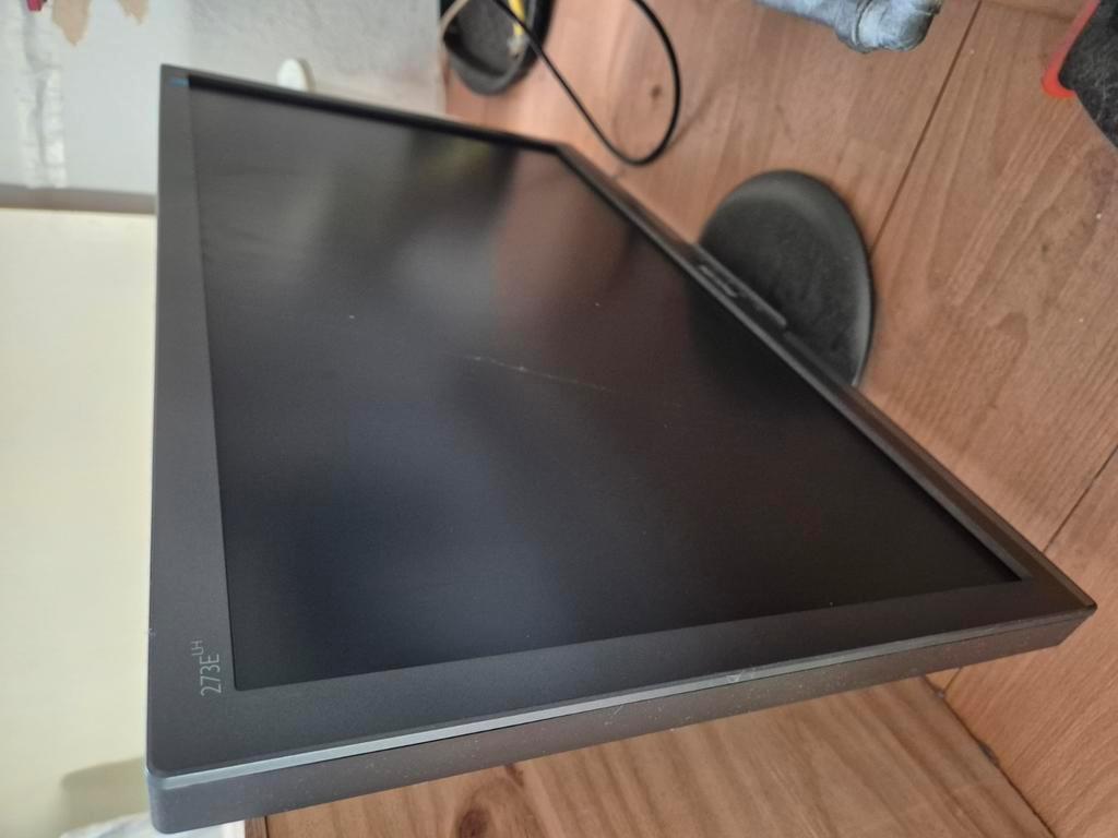 Computerscherm met vlek in beeld