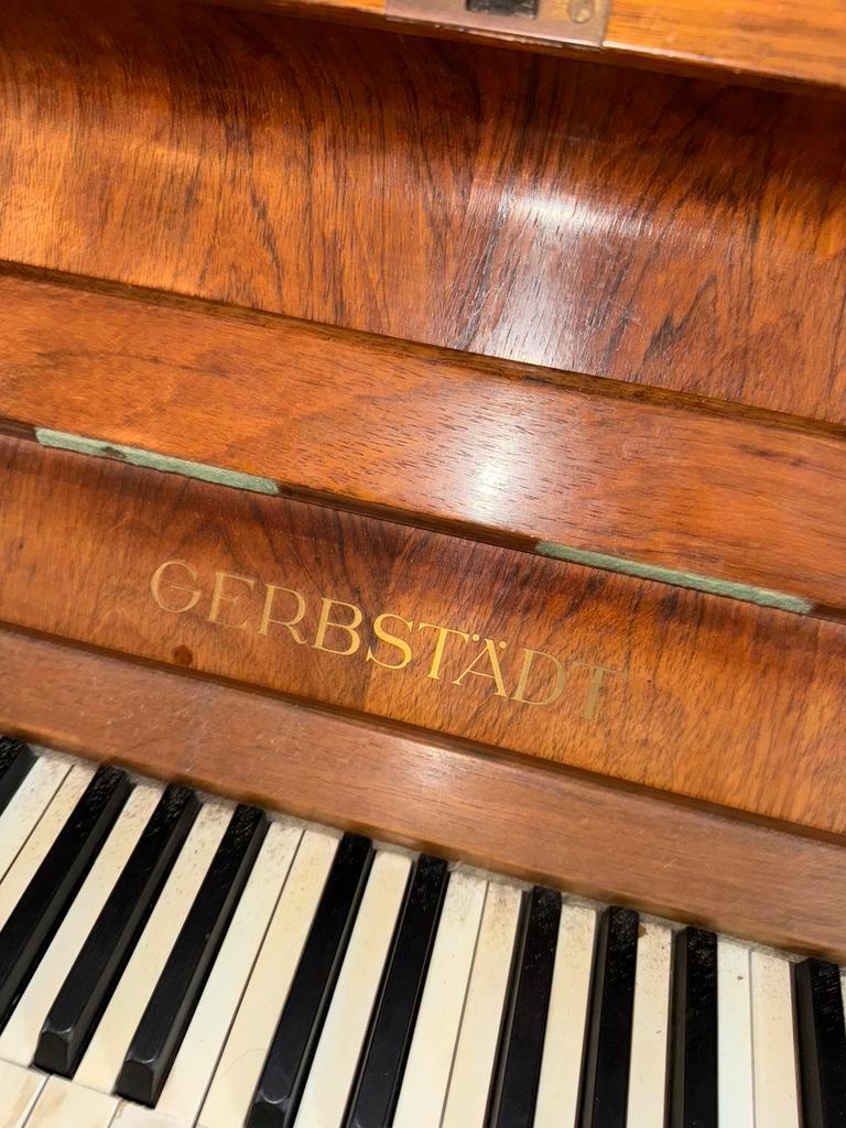 Gerbstadt piano GRATIS AF TE HALEN