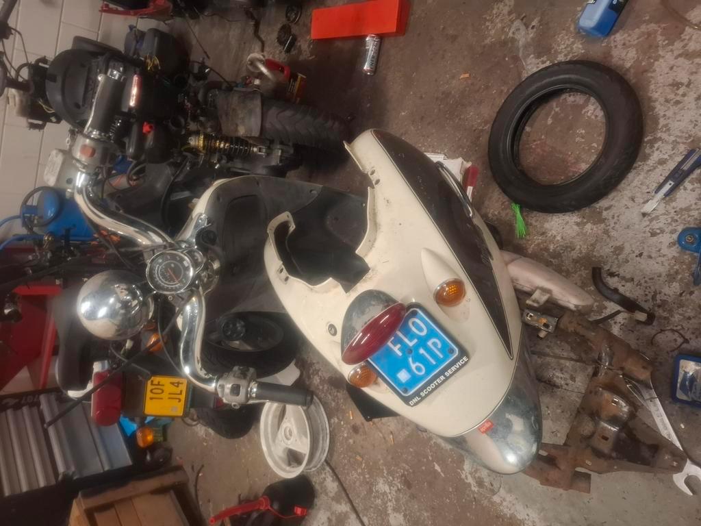 Aprilia moijto frame