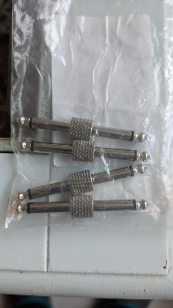 Gratis Gitaar Pedal Connectors - Nieuw!