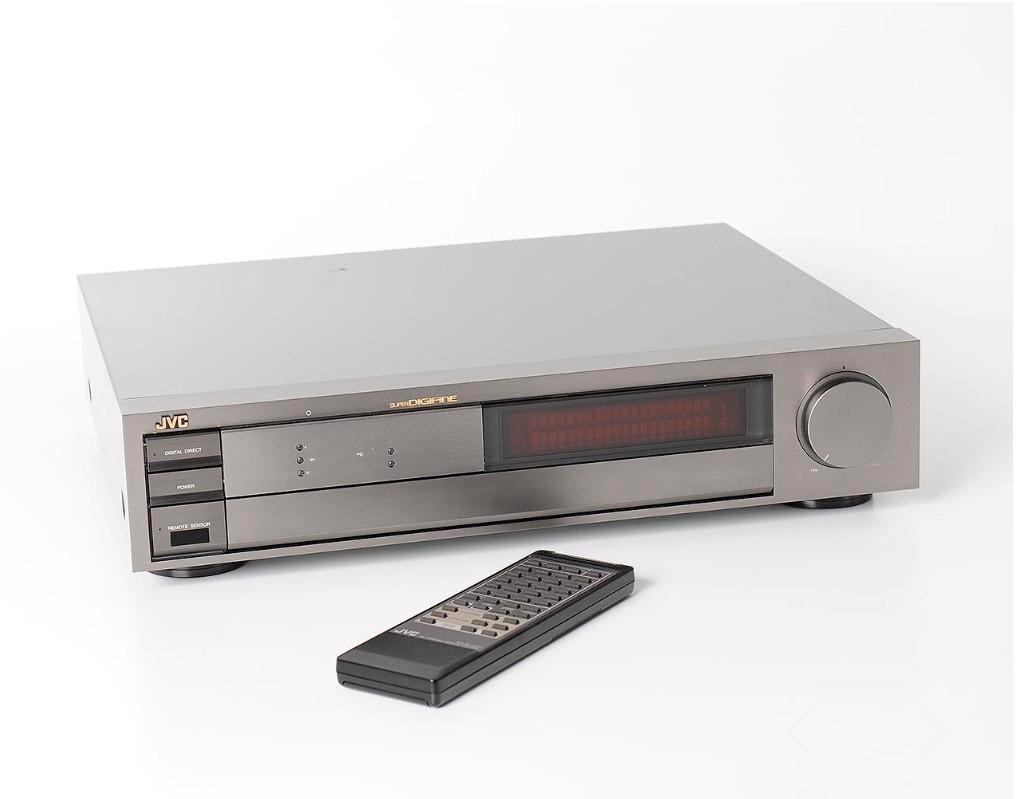 Gezocht: JVC Xp-a1010 acoustic processor