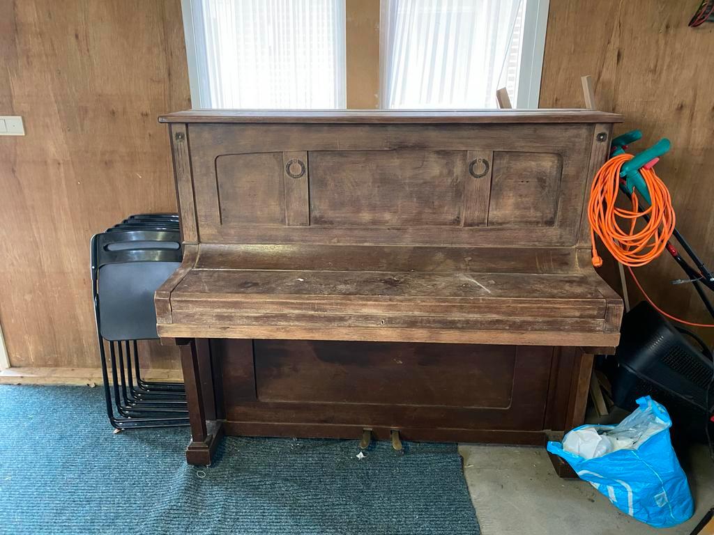 Oude Piano - Opknapper of Onderdelen