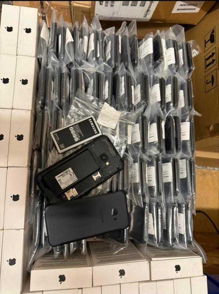 GSM Onderdelen & Accessoires - Stuur Bericht!