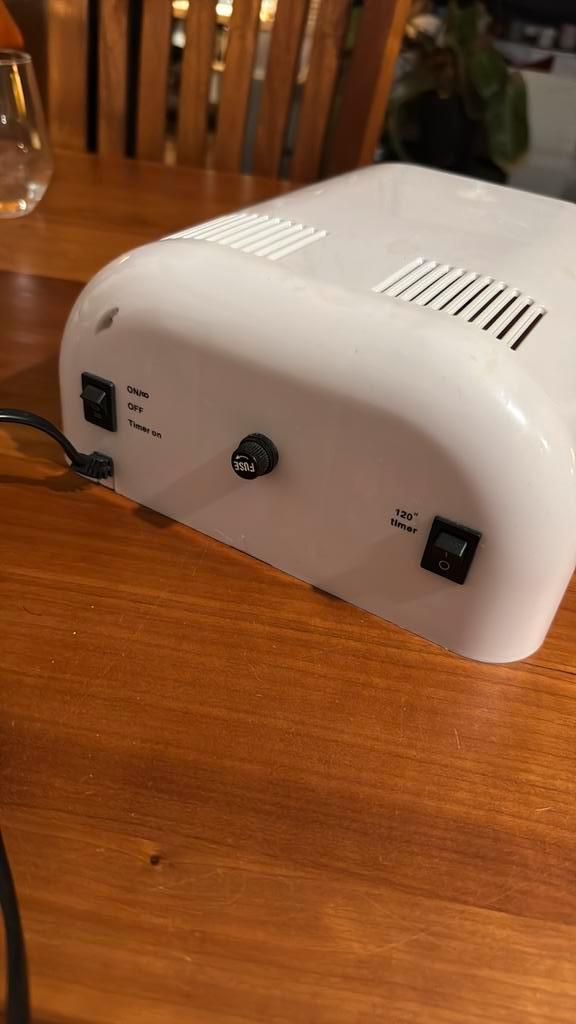 UV Lamp voor Gel Nagels - GRATIS