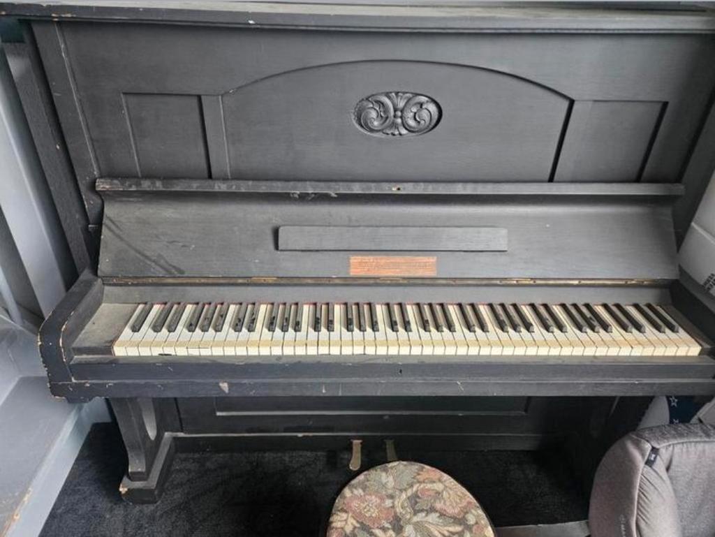 Piano - Gratis af te halen