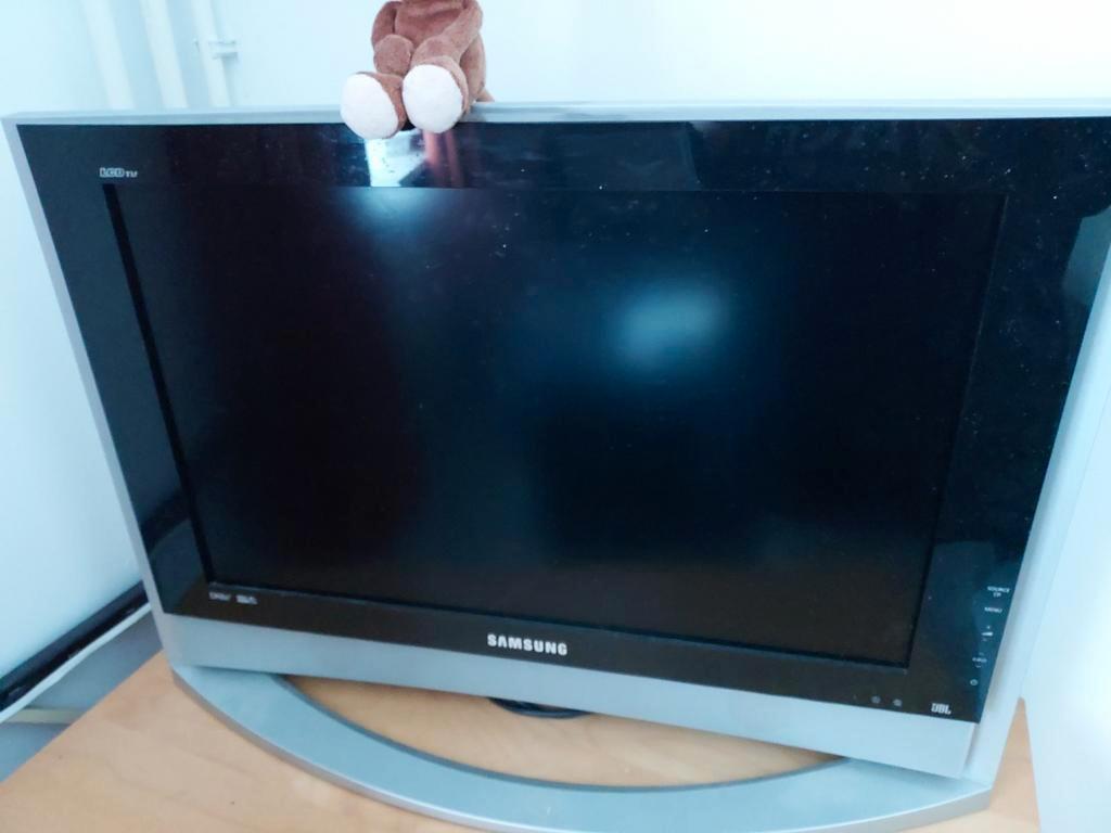 Oudere Samsung TV - Werkt nog prima!