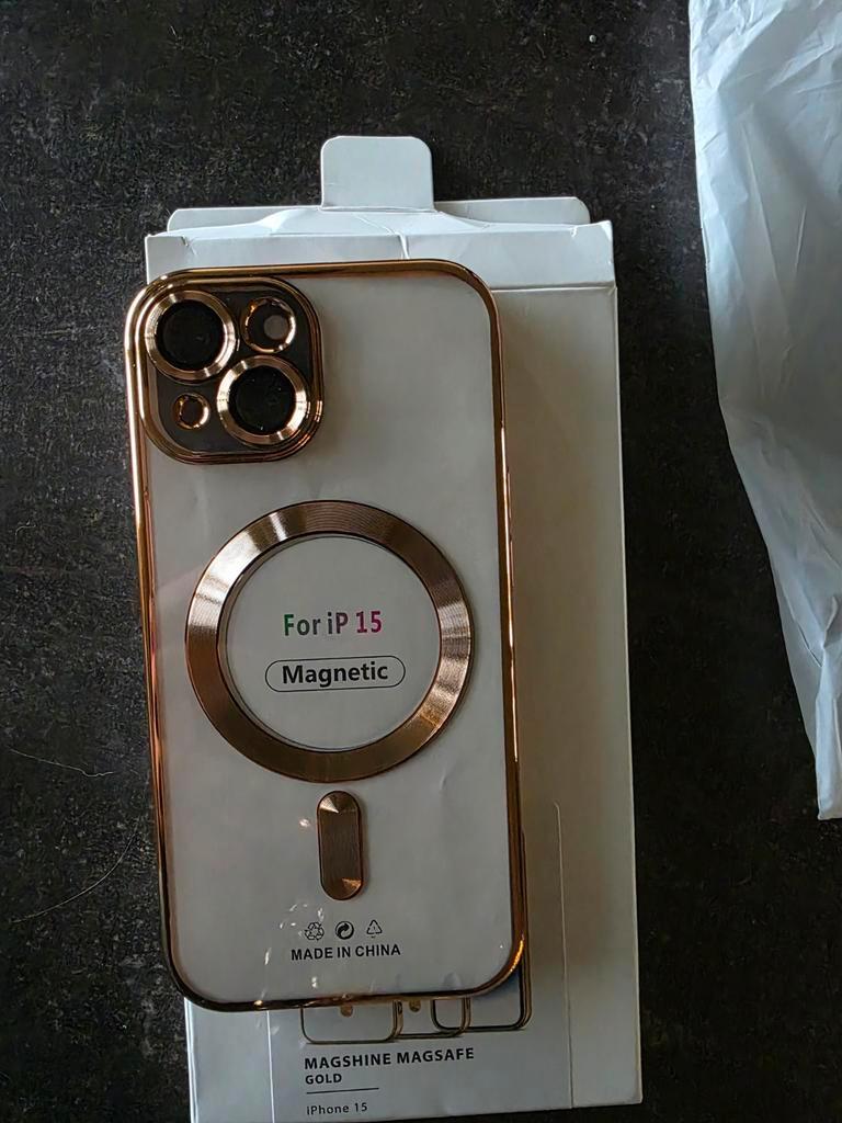 Nieuw iPhone 15 Hoesje - MagSafe Compatibel