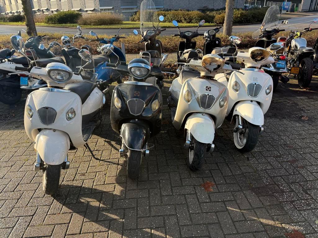 4 Agm GT Scooters - Onderdelen