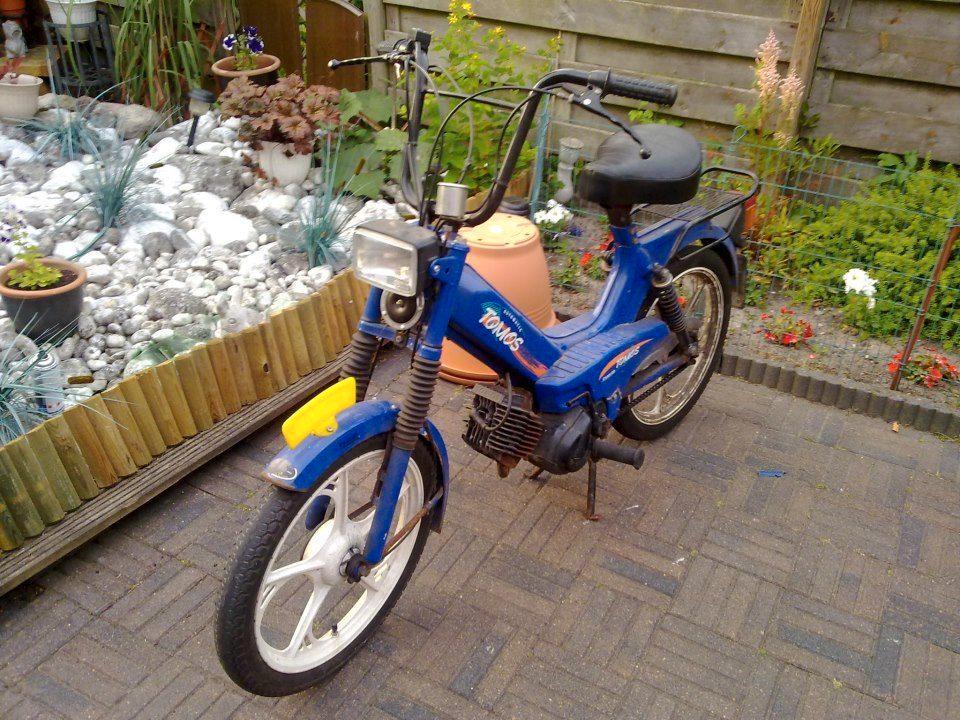 opknap tomos/brommer Gezocht!