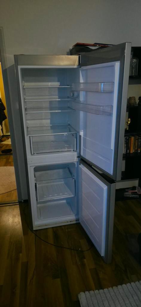 Koelkast vriescombinatie INDESIT