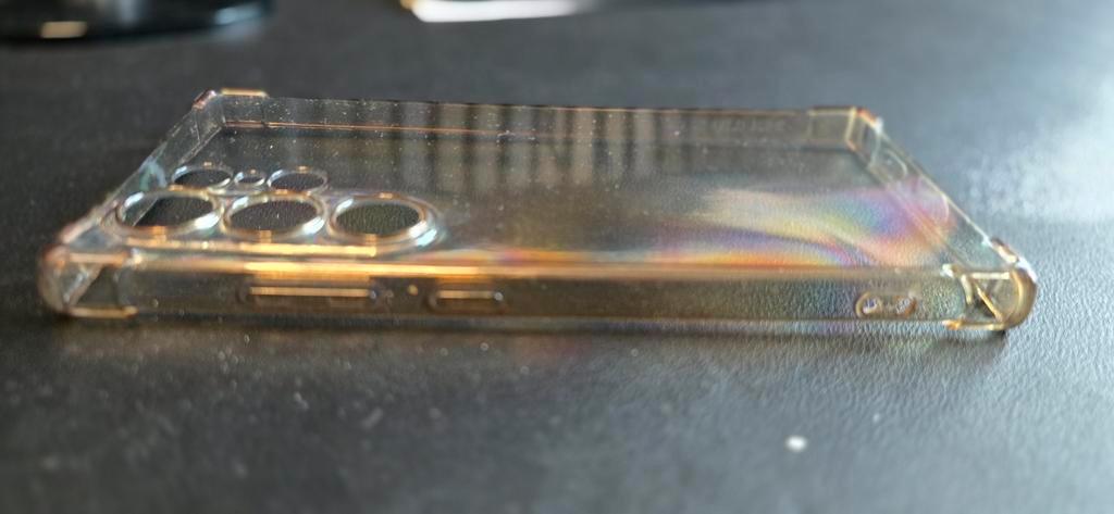 Gratis samsung galaxy s24 ultra hoesje *gebruikt