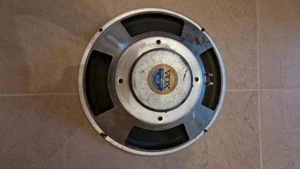 Vox speaker - Defect