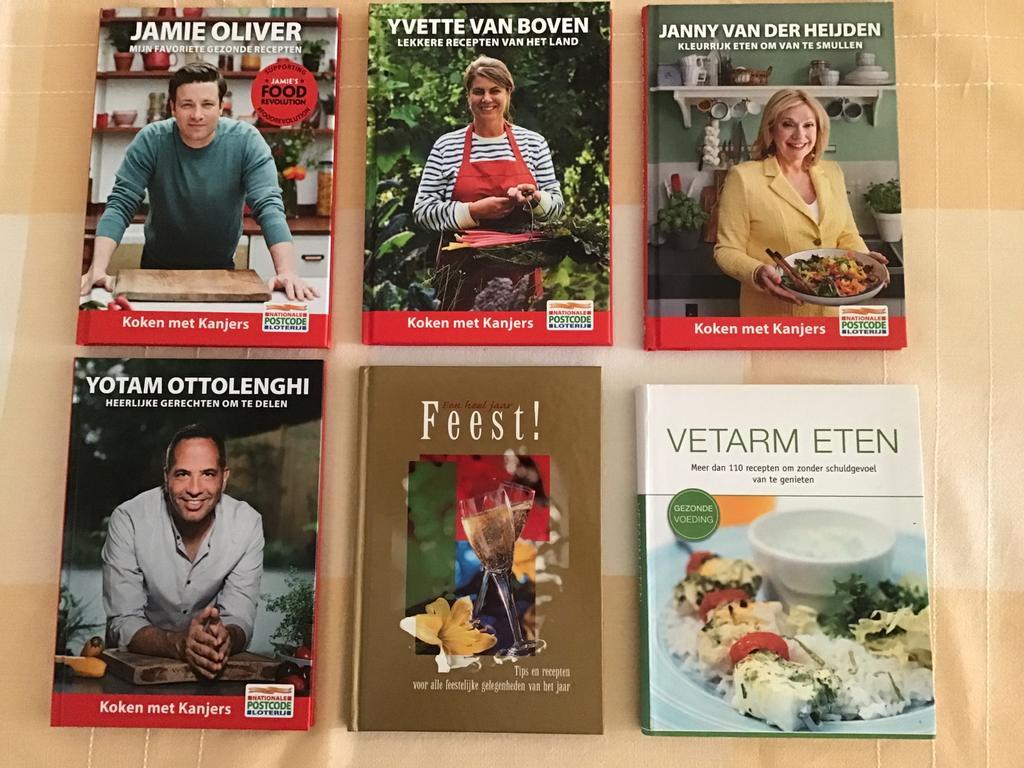 6 kookboeken ,ophalen, helemaal gratis !