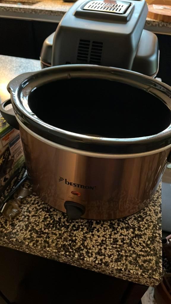 Gezocht: keramische binnenpot slowcooker breston 3,5 liter