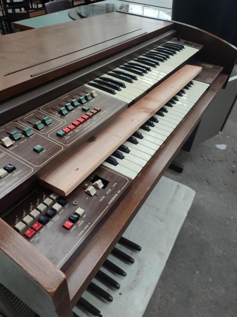 Solina P240 orgel