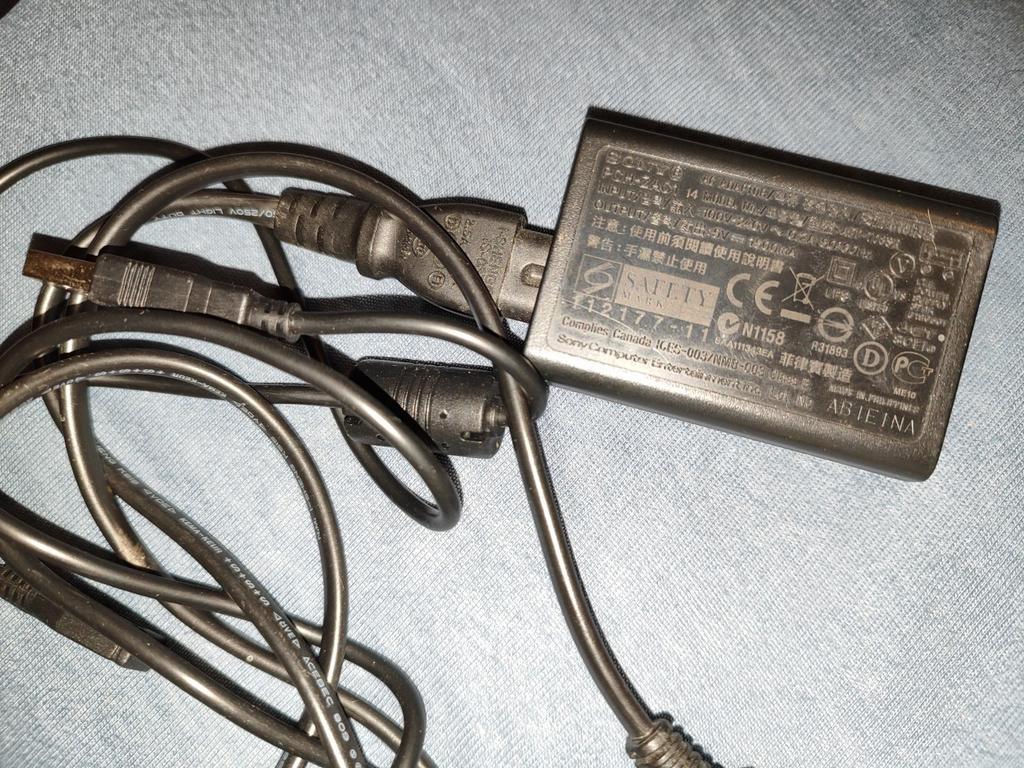 Sony psp vita slim Oplader PCH-ZAC1 - Goedkoop!