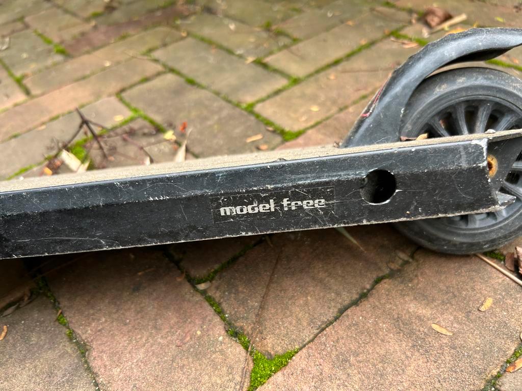 Gebruikte stuntsteps (2x) - technisch in orde