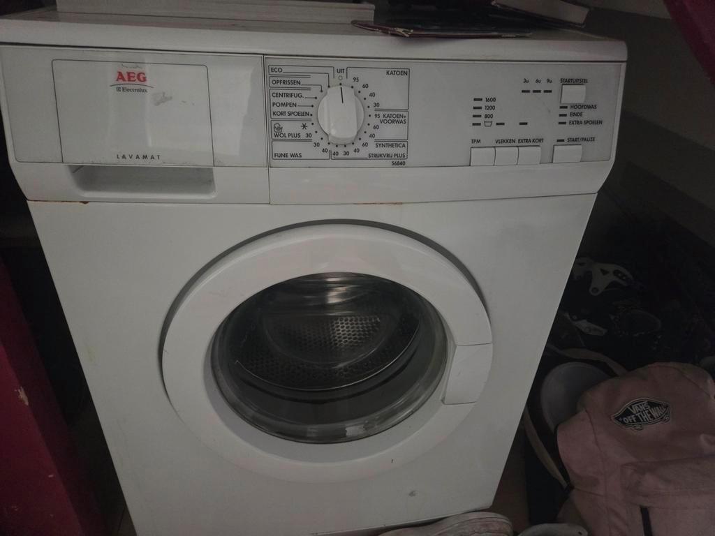 Defecte AEG Wasmachine - Wel Stroom