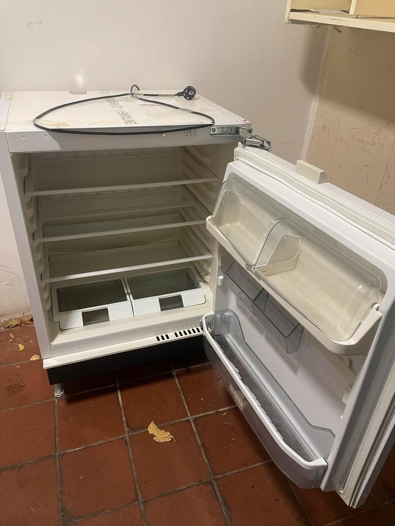 Defecte Koelkast Tafelmodel - gratis