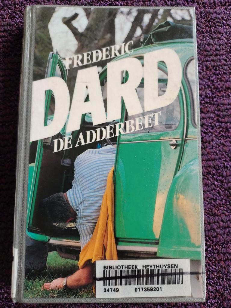 Frederic Dard - De Adderbeet