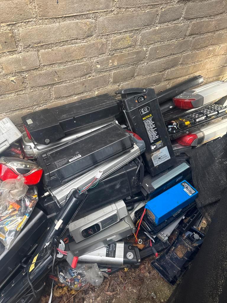 Gratis fietsaccu''s - voor recycling of onderdelen