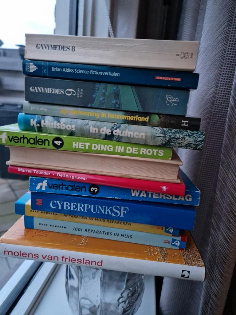 Boekenpakket diverse genres GRATIS