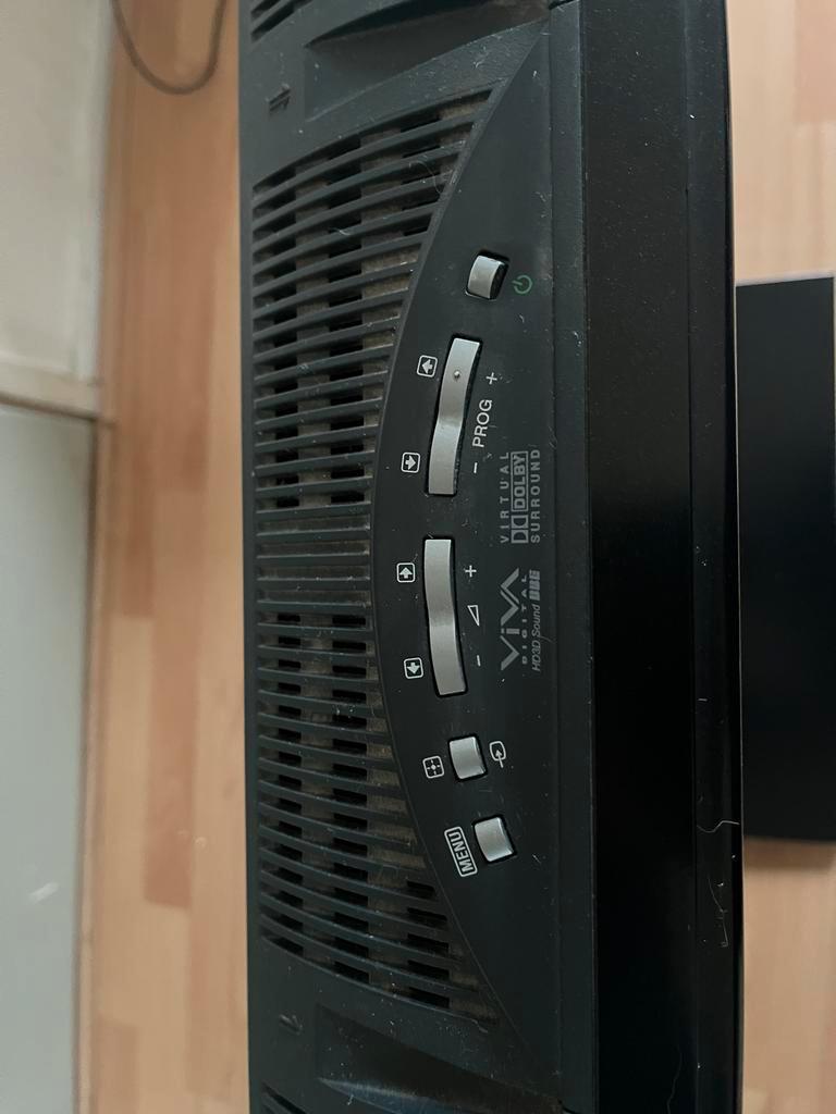 Sony Bravia KDL-37P3000 LCD TV