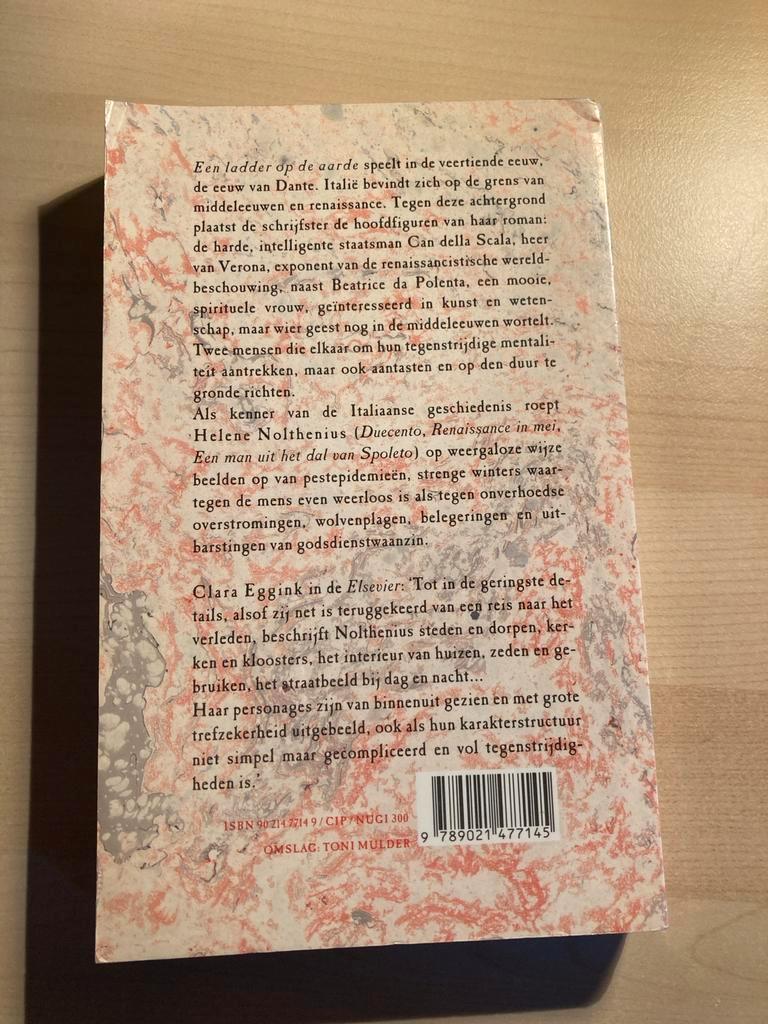 Een Ladder op de Aarde - Helene Nolthenius