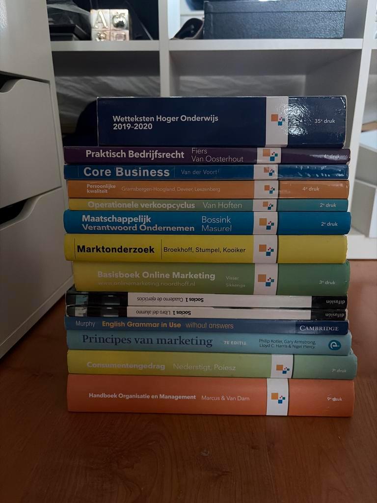 Boekenpakket Hoger Onderwijs - Economie