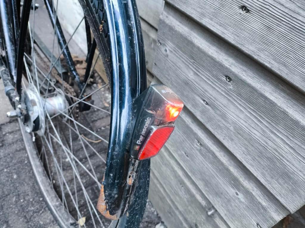 Gratis opknapfiets – werkende lichten