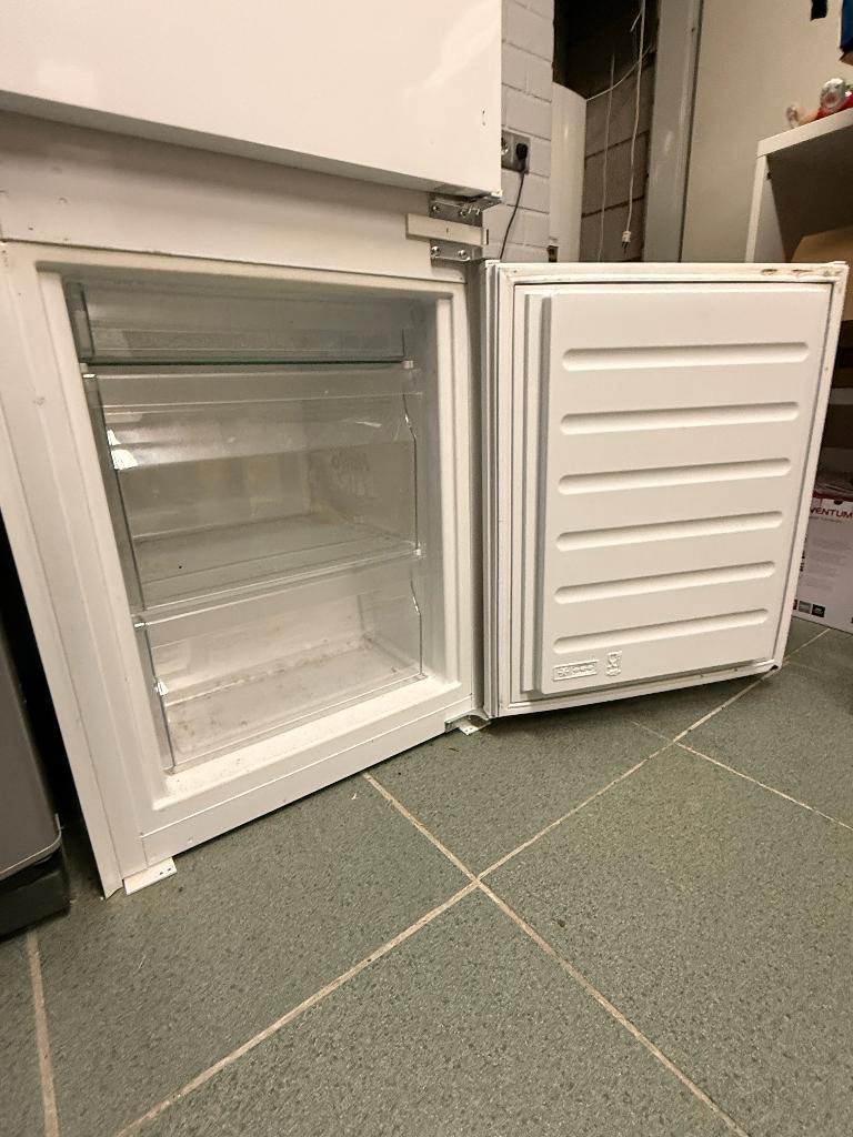 Inbouw koelvriescombinatie (defect)