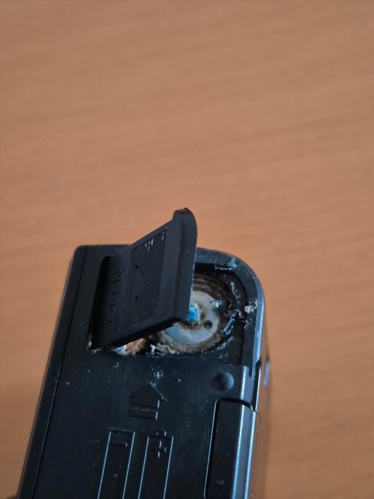 Konica EFP 3 Camera met Flash - defect