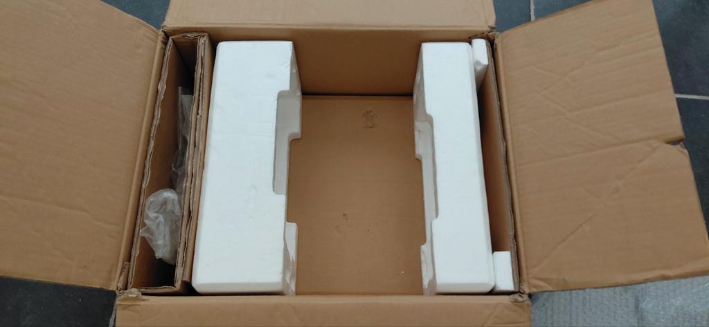 ICOM IC7400 Doos GRATIS