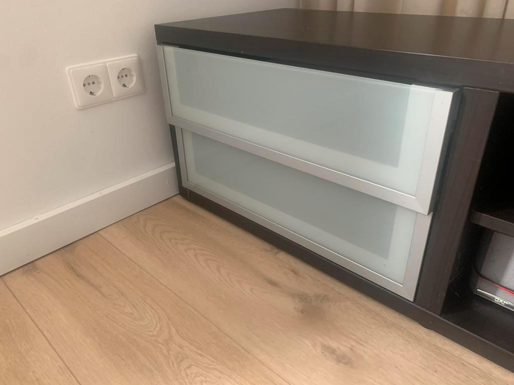 Radio TV meubel, zwart gratis